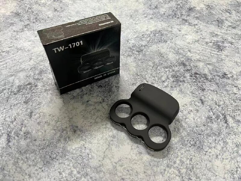 TW1701三指拳扣电击器详情图4.jpg