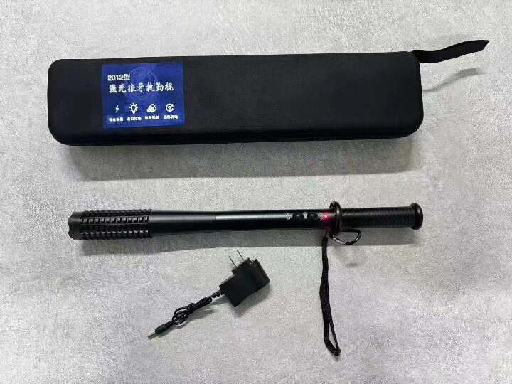 2012狼牙棒电棍详情图3.jpg