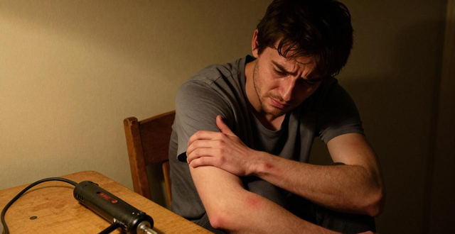 被电棍电击是什么感觉_被电棍电击是什么感觉_被电棍电击是什么感觉